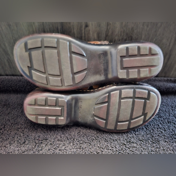 *Naturalizer Sandals* - Picture 8 of 12